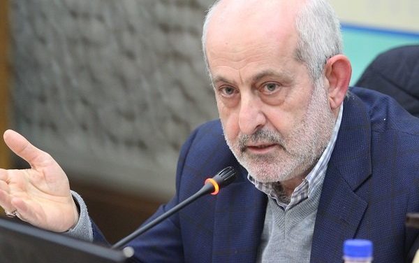 عتريسي: اللاجئون “ورقة ضغط ضعيفة” رغم الوعود والتهديدات