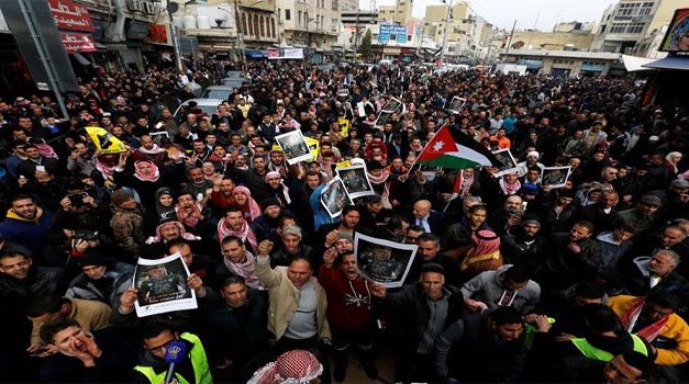 قمع الإرهاب يبدأ بمعالجة أسباب الفساد