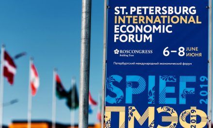 “منتدى سان بطرسبورغ”: نموذج إقتصادي عالمي بدون الدولار؟!