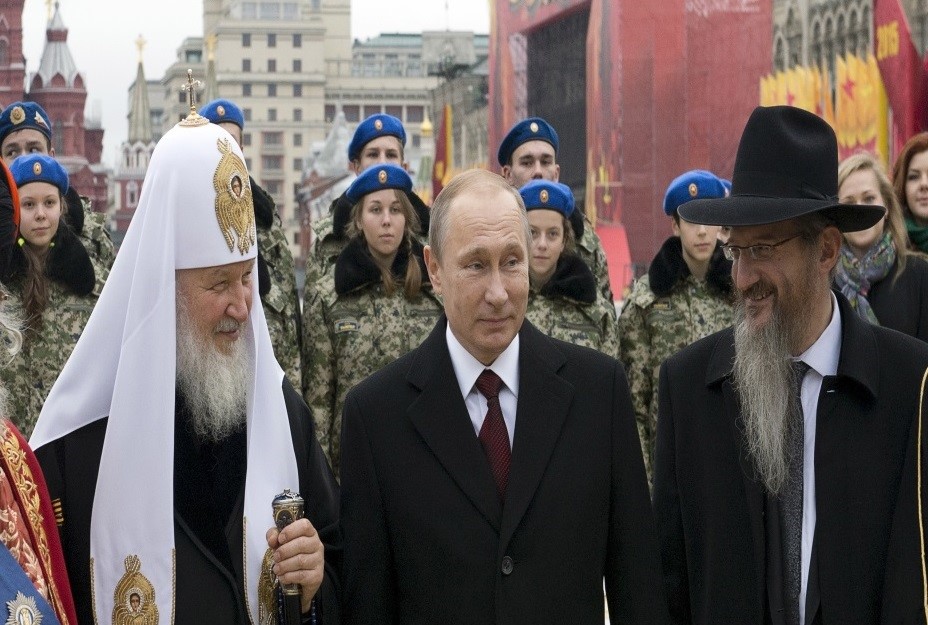 بوتين: منقذ اليهود وحامي المسيحيين في سوريا