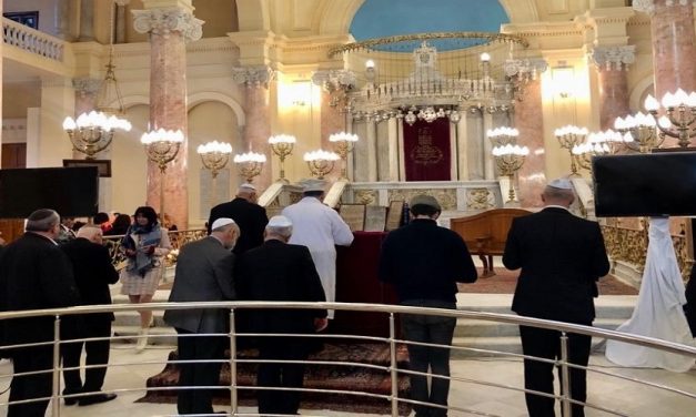 نحو تفسير سياسي لموقف فرعون من موسى