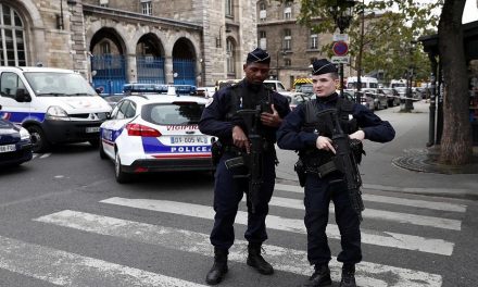 لماذا ينتحر رجال الشرطة في فرنسا؟