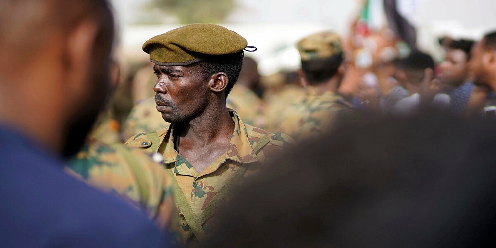 إزاحة الجيش عن منظومة الإقتصاد السوداني: مبدأ إصلاحي دونه صعوبات