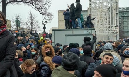 إلى أين ستصل أكبر الإحتجاجات في روسيا؟*