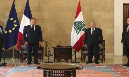 إحتجاجات طرابلس وزيارة ماكرون تعطي زخماً لتشكيل الحكومة اللبنانية