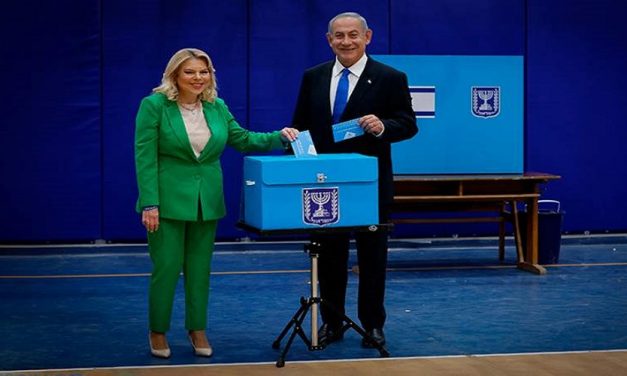 المحاولة الخامسة: نتنياهو يقود الانتخابات في إسرائيل ويفوز